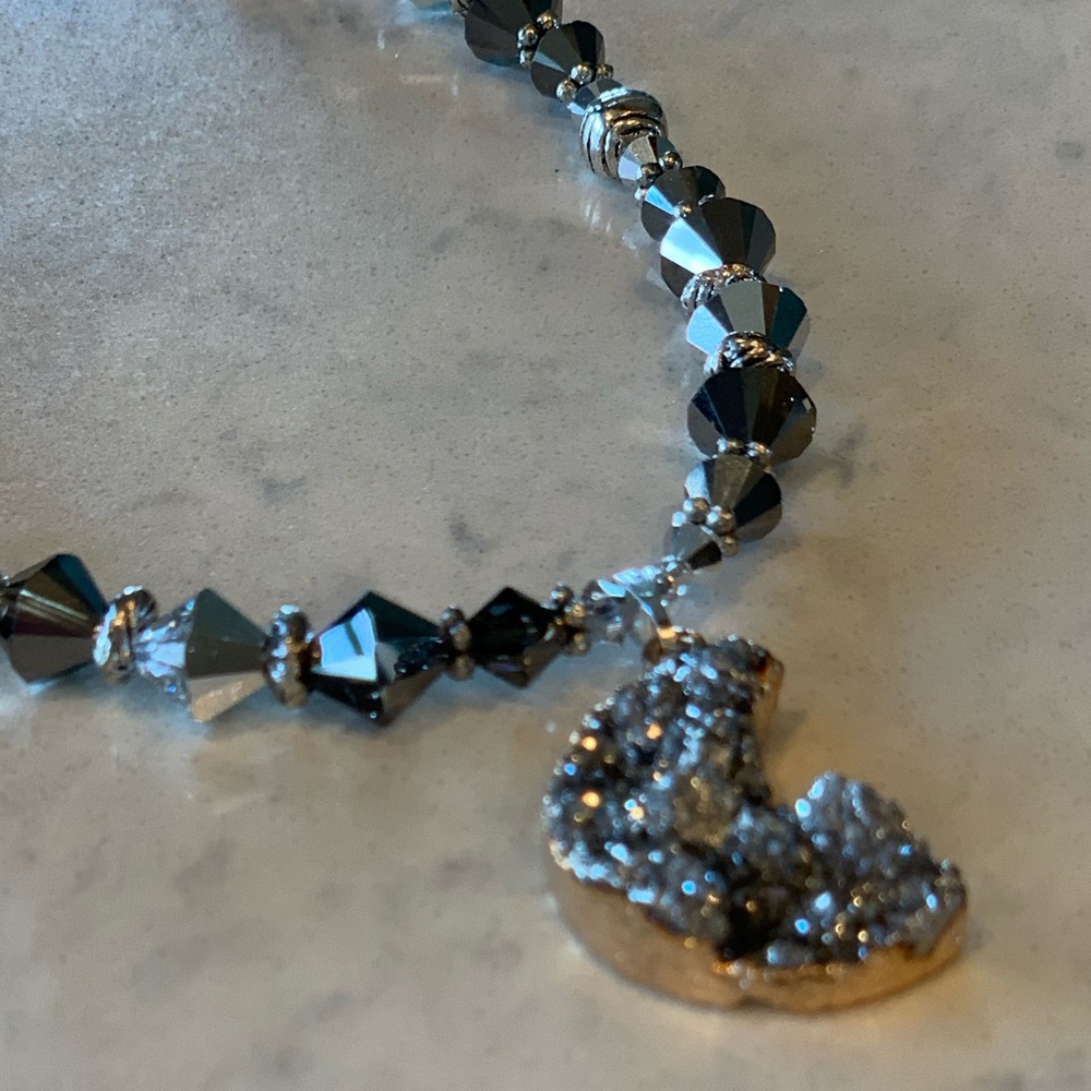 Geostone and beaded necklace